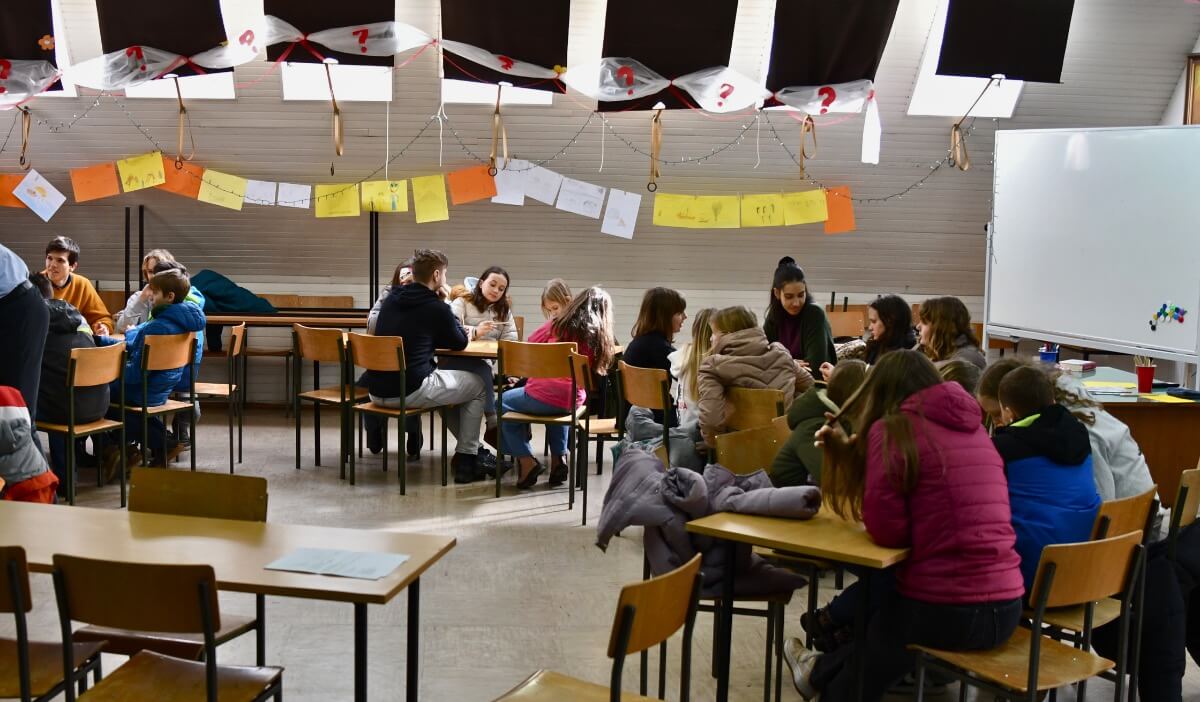 3ad195f6-d438-4095-b135-7a3553be74bc