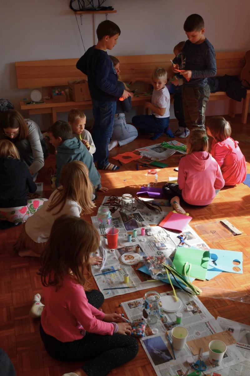 07_33cb65e5-c09d-4fde-8b72-1b251a5821cd